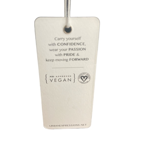 URBAN EXPRESSIONS Annabelle Crossbody
VEGAN LEATHER CLOSURE ANIMAL PRINT - Picture 9 of 9